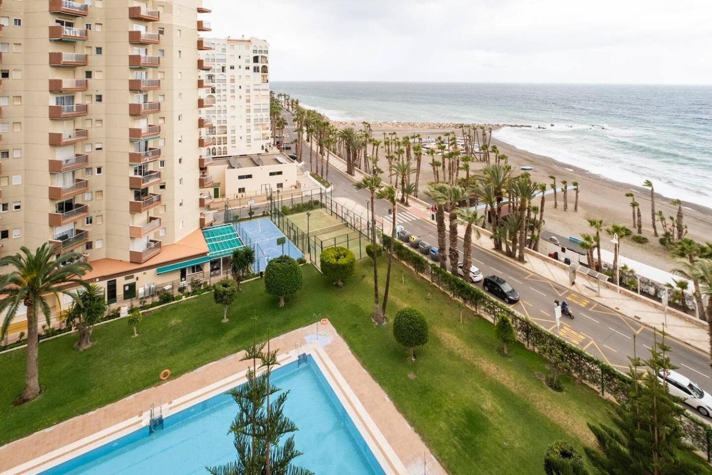 Gondolas 1ª Linea Playa Almuñécar エクステリア 写真